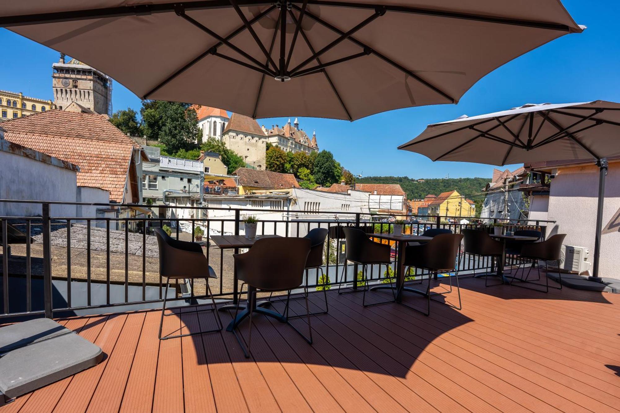 Central Amelie Accommodation Сігішоара Екстер'єр фото