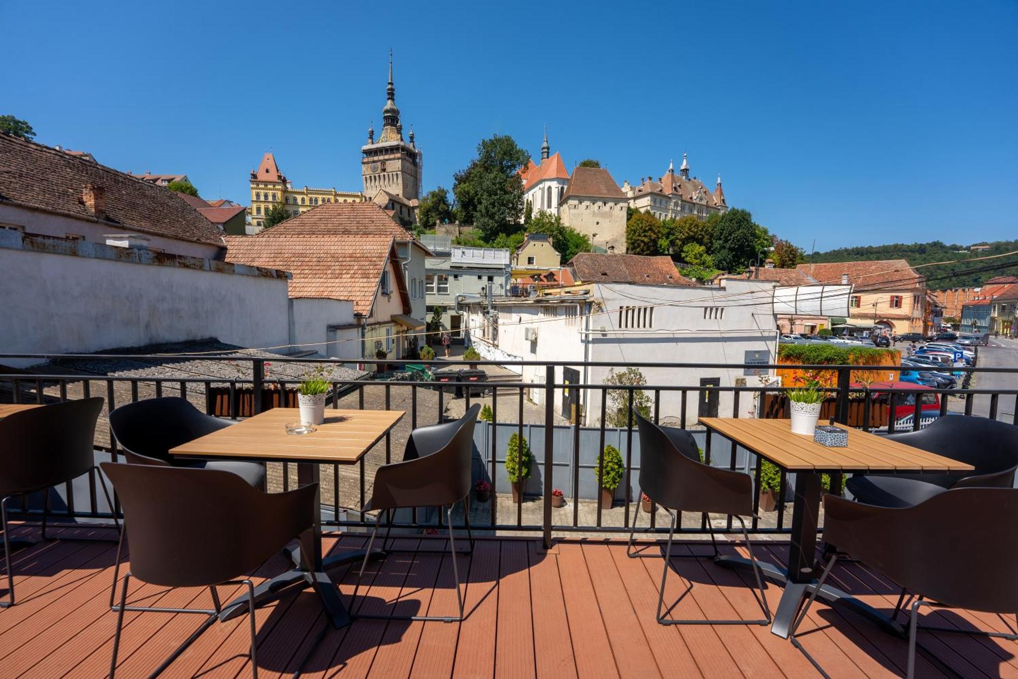 Central Amelie Accommodation Сігішоара Екстер'єр фото
